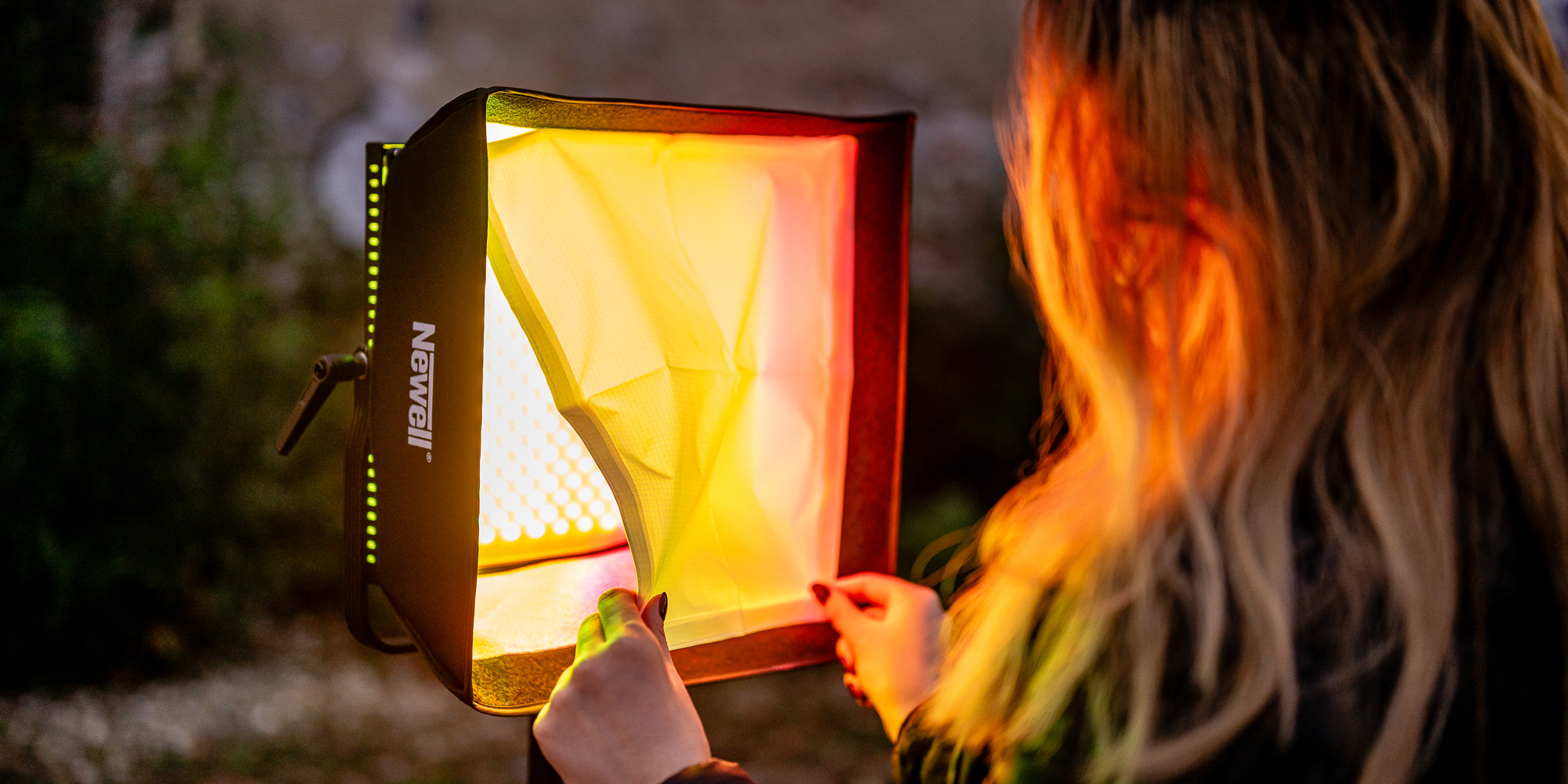 Lampa LED Newell RGB Vividha Effect